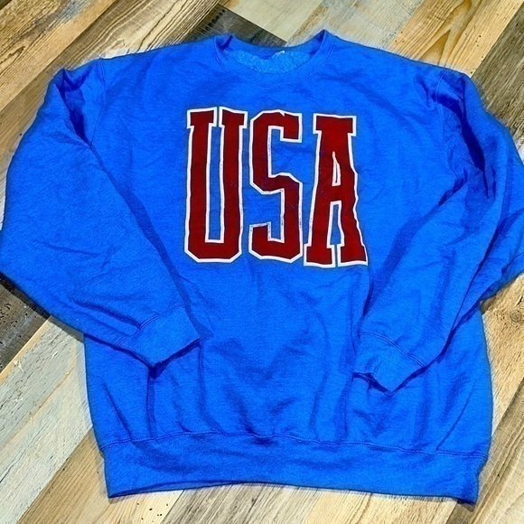 Tops - USA sweatshirt